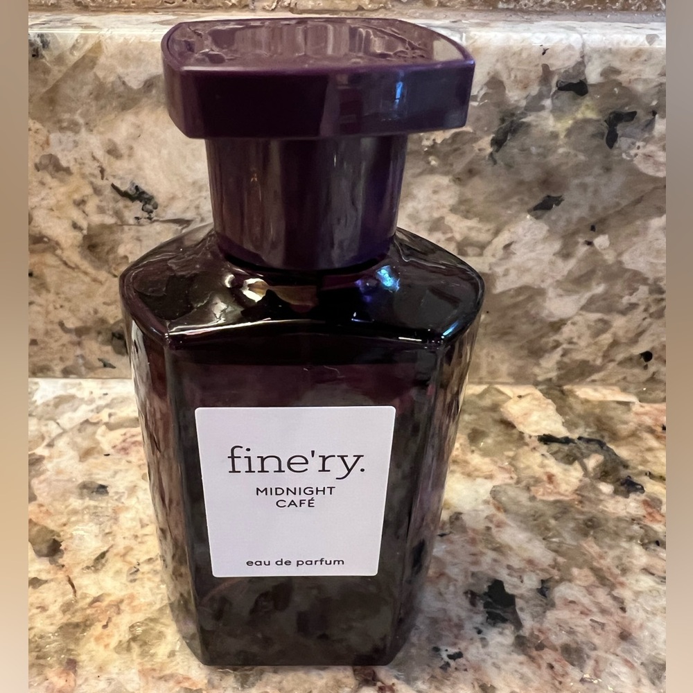 Finery Midnight Cafe